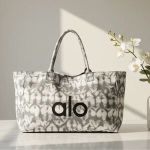 ALO Yoga Grand Athletic large canvas grey tie-dye shopper tote. *New With Tags*